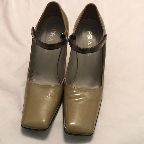 Prada shoes - simply gorgeous - Picture 4 of 5